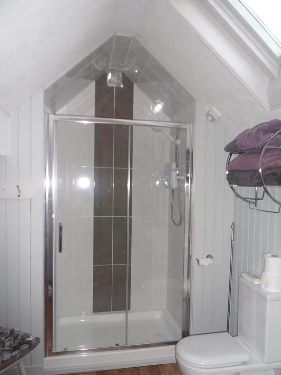 Claremont House Holiday Apartments 랜디드노 객실 사진